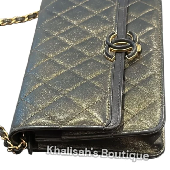 Rare CHANEL Metallic Quilted Clutch Gold Leather WOC Mini Crossbody Bag Like New - Picture 9 of 16